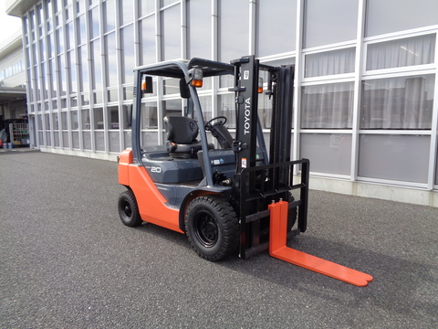 トヨタL＆F栃木 中古車フォークリフト販売：トヨタ 02-8FGL20