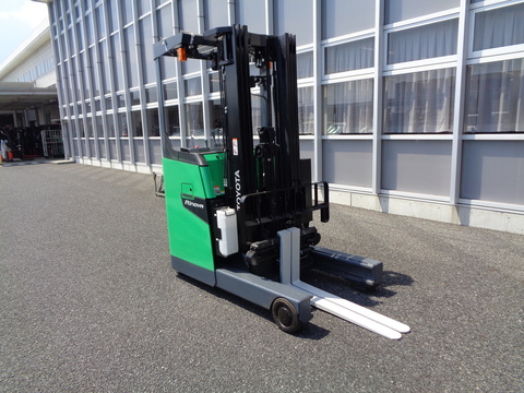トヨタL＆F栃木 中古車フォークリフト販売：トヨタ 8FBRS15